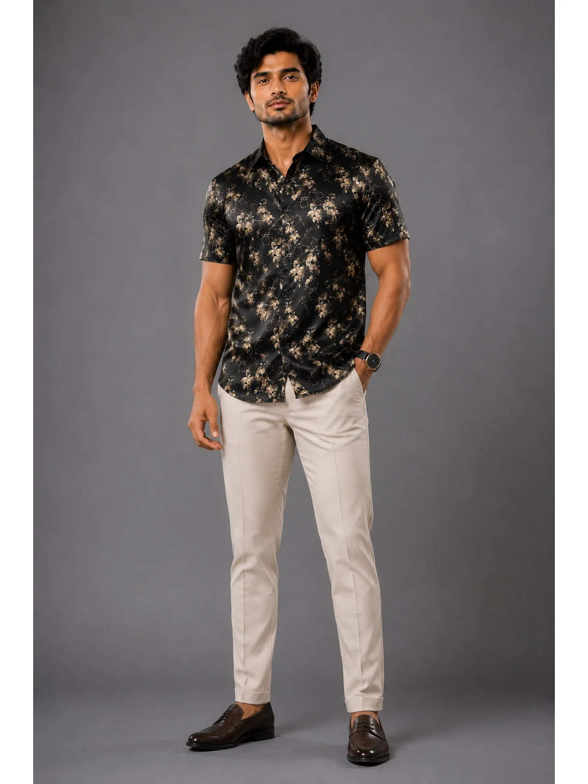 Black and beige floral print short-sleeve shirt, collar, worn by a model