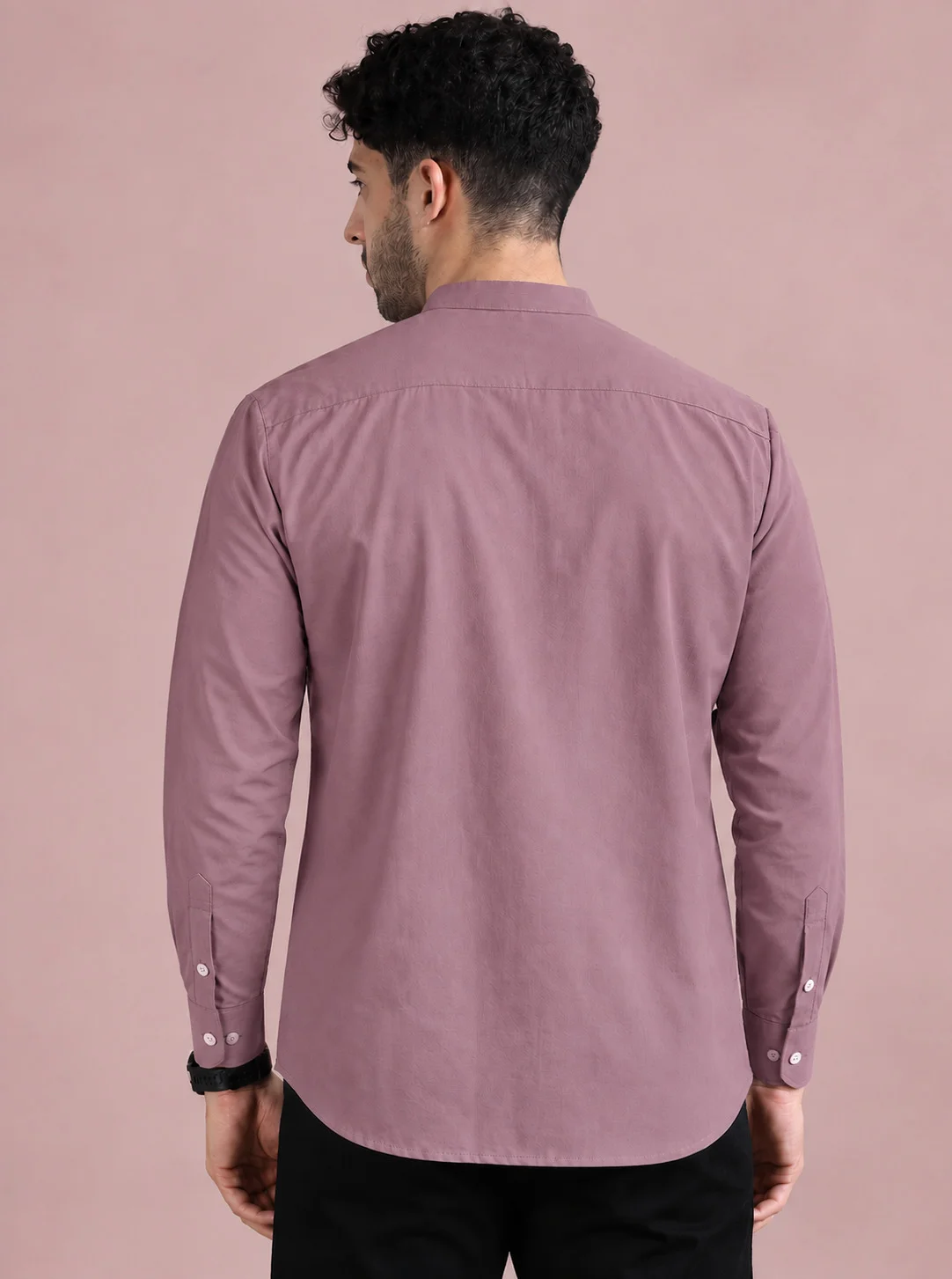 Mauve kurta, back view, worn by a model, long sleeves, buttons on cuffs